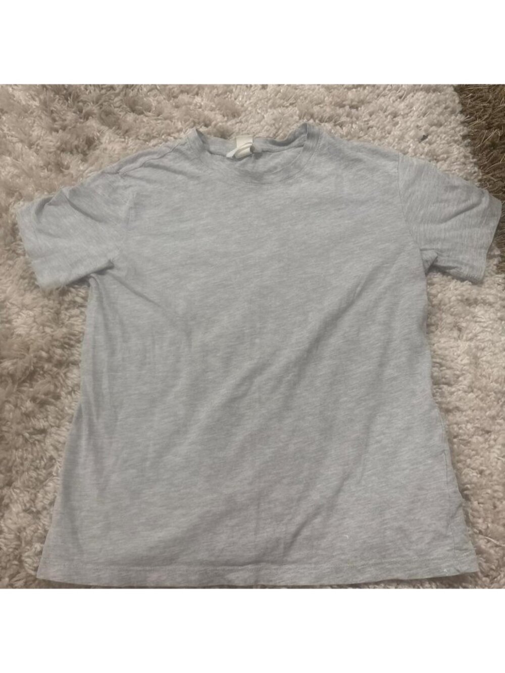 H&M gray t-shirt in a S #basics #minimalist